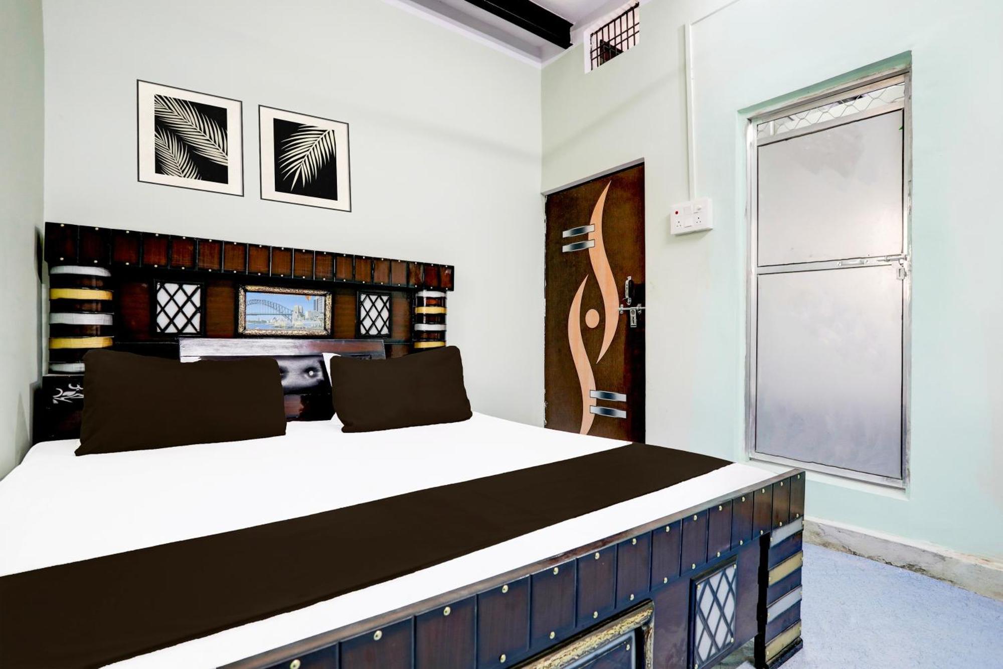 Hotel O V.K. Hotel Prayagraj Extérieur photo