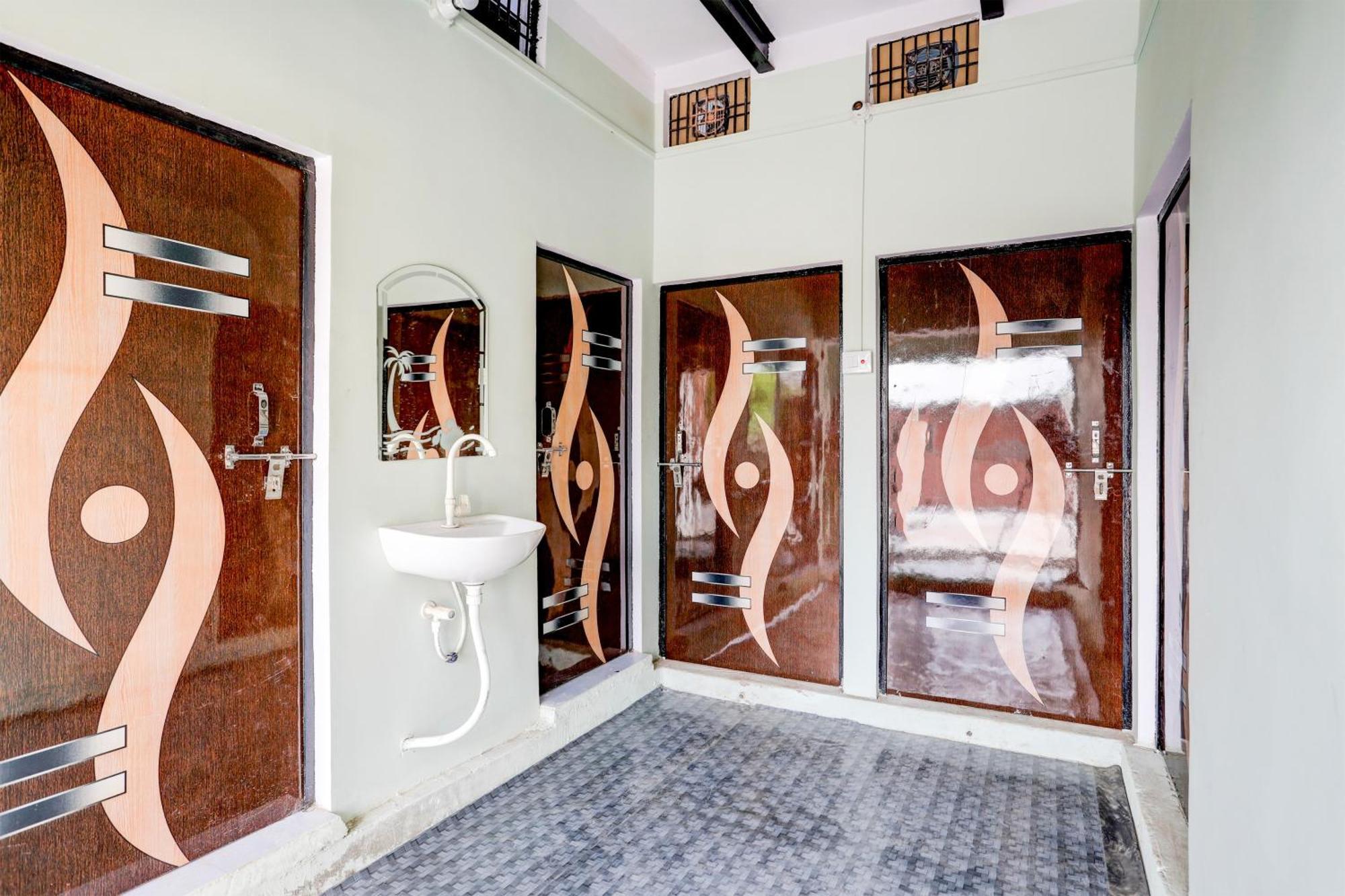 Hotel O V.K. Hotel Prayagraj Extérieur photo