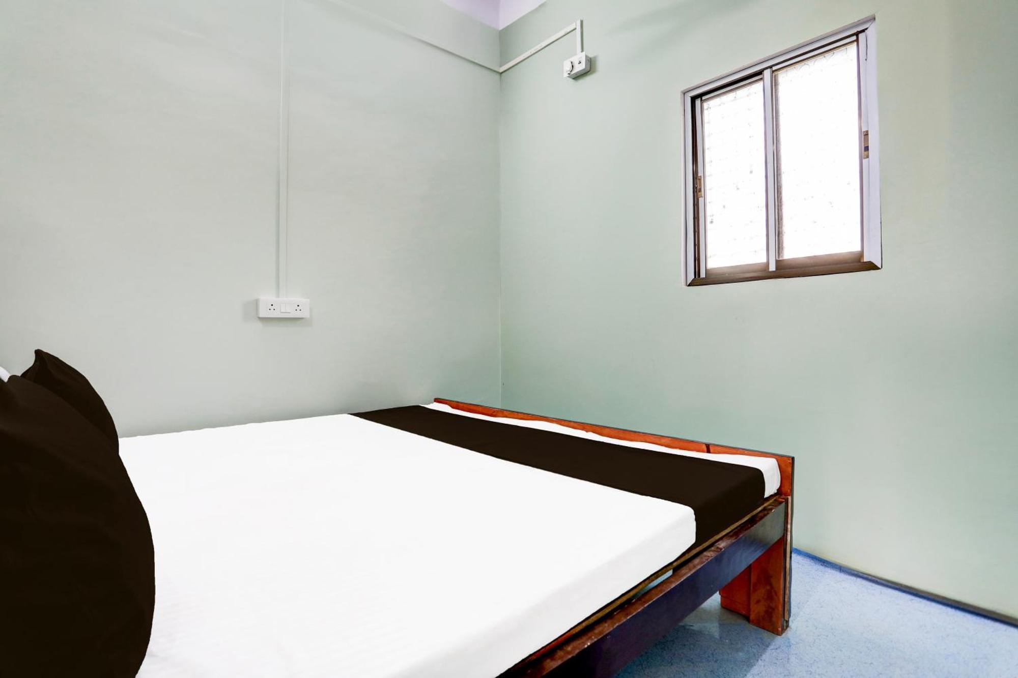 Hotel O V.K. Hotel Prayagraj Extérieur photo