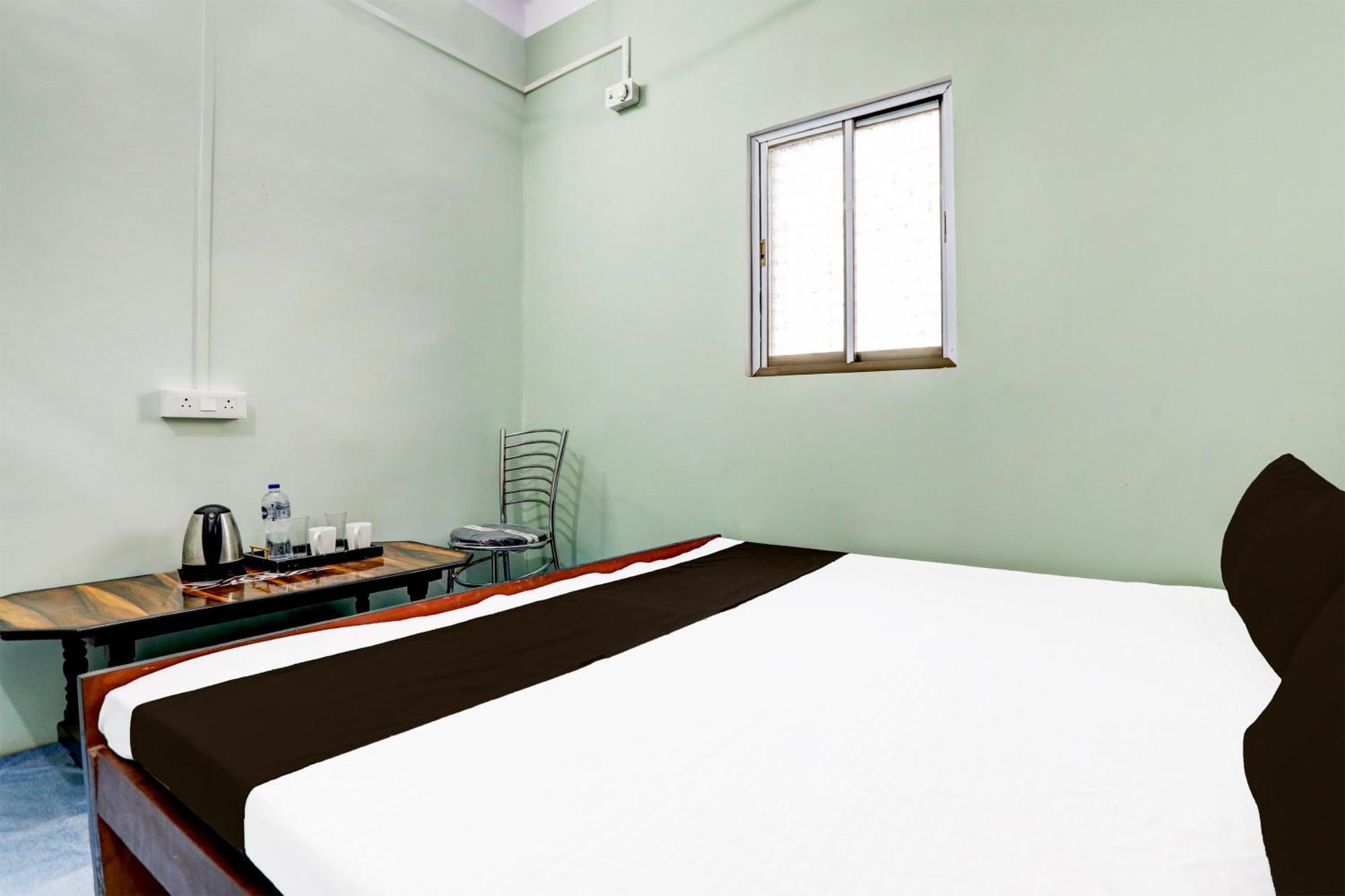 Hotel O V.K. Hotel Prayagraj Extérieur photo
